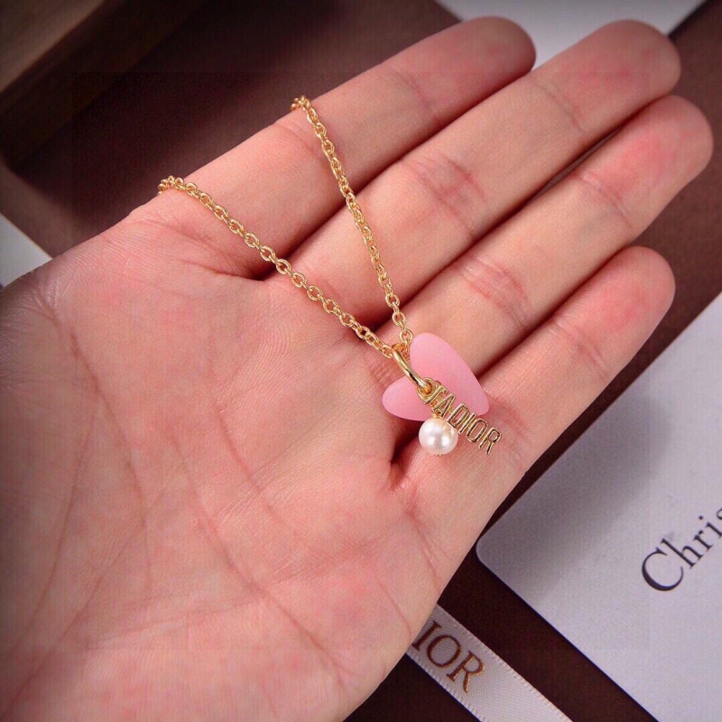 chr1st1an D10r necklaces